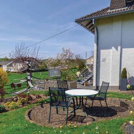 Cozy Apartment In Koerperich-Obersgegen With Wifi Korperich المظهر الخارجي الصورة